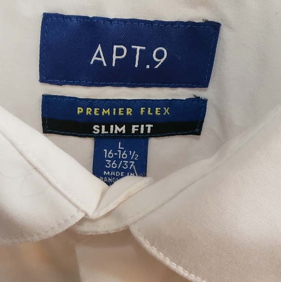 Men's Apt. 9 white button up shirt size large. - Picture 3 of 3